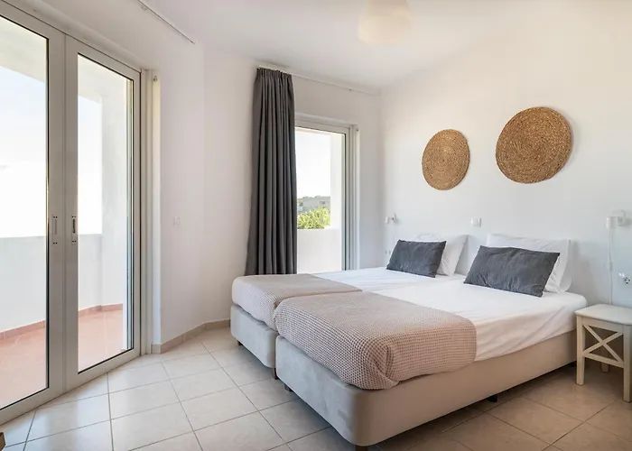 Einalia Homes بيت للعطل *