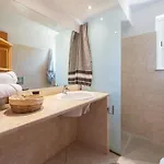Einalia Homes