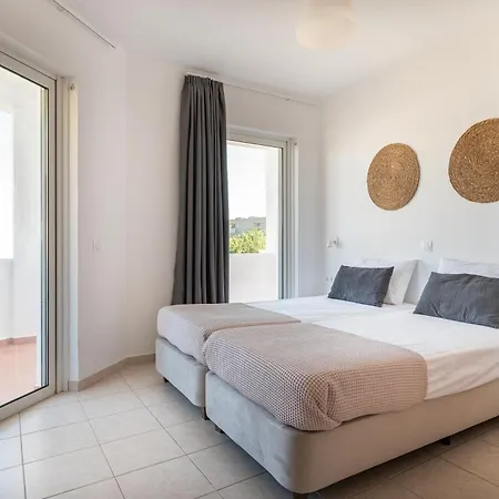 Einalia Homes Hébergement de vacances *